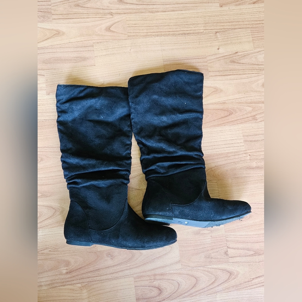 Black Boots